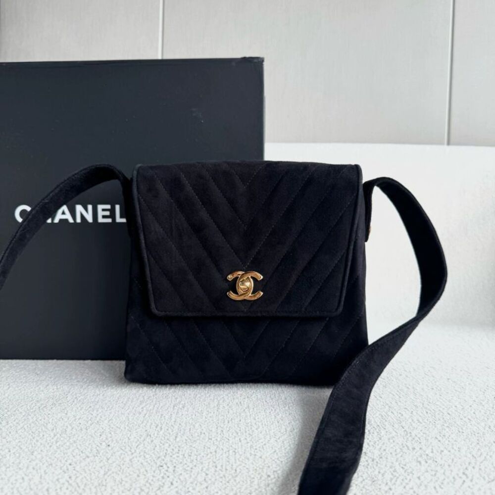 Chanel Women Pre-Loved Bag Very Good Condition